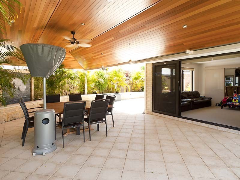 15 Serene Bend, Atwell WA 6164