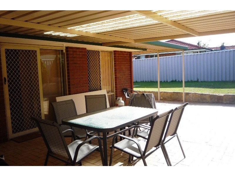 5 Maire Court, Atwell WA 6164