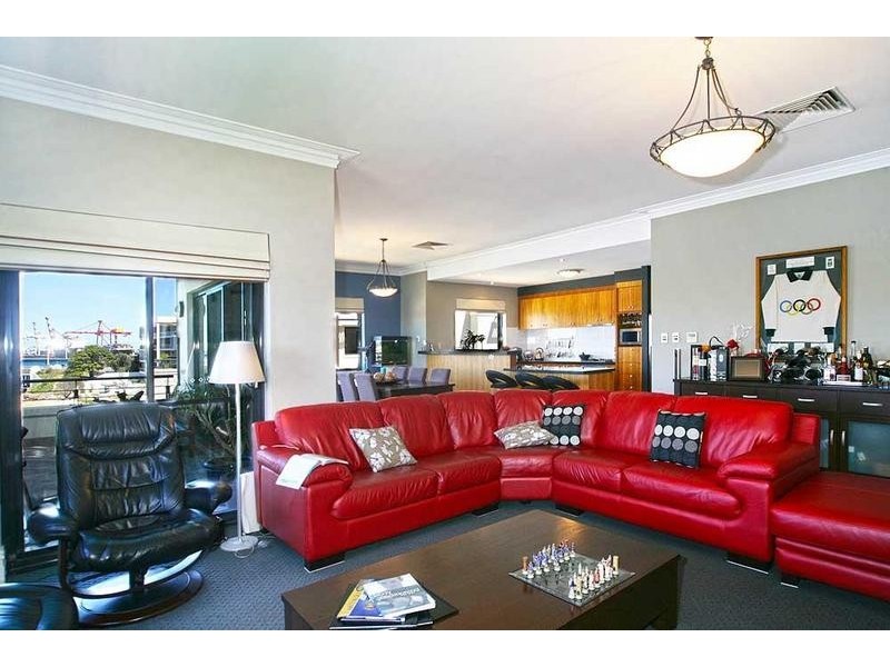 11/10 Doepel Street, North Fremantle WA 6159