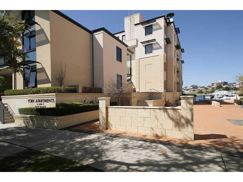 11/10 Doepel Street, North Fremantle WA 6159