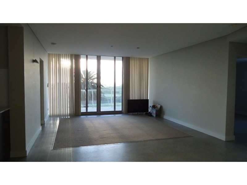 8/3 Rockingham Road, Hamilton Hill WA 6163