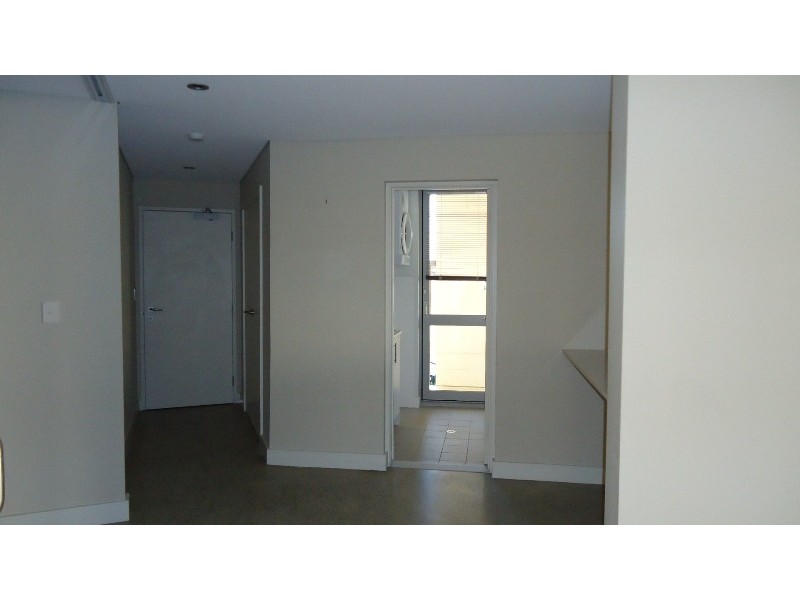 8/3 Rockingham Road, Hamilton Hill WA 6163