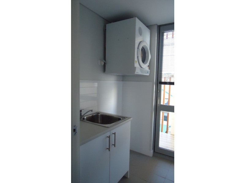 8/3 Rockingham Road, Hamilton Hill WA 6163