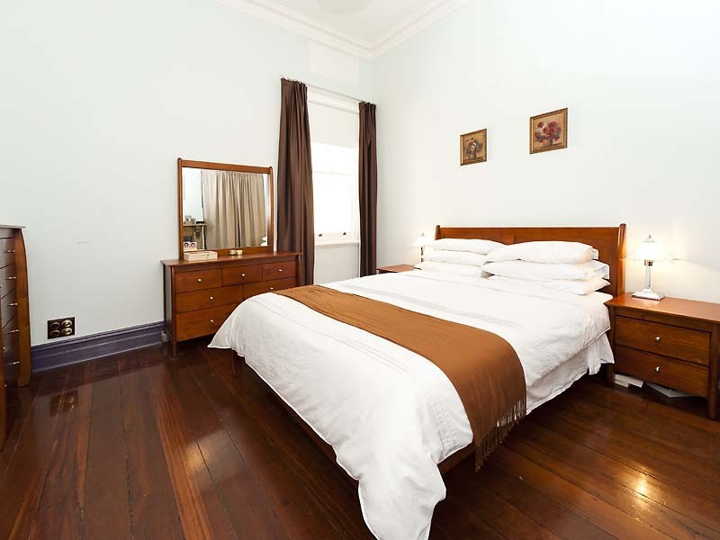 17 Russell Street, Fremantle WA 6160