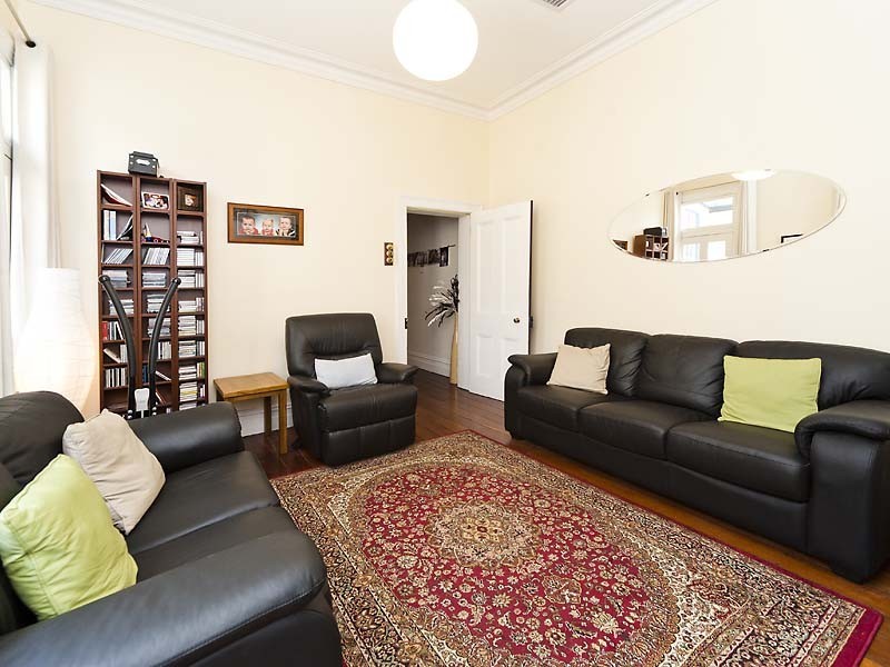 17 Russell Street, Fremantle WA 6160