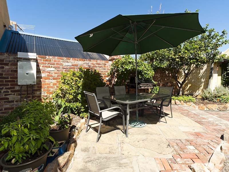 17 Russell Street, Fremantle WA 6160