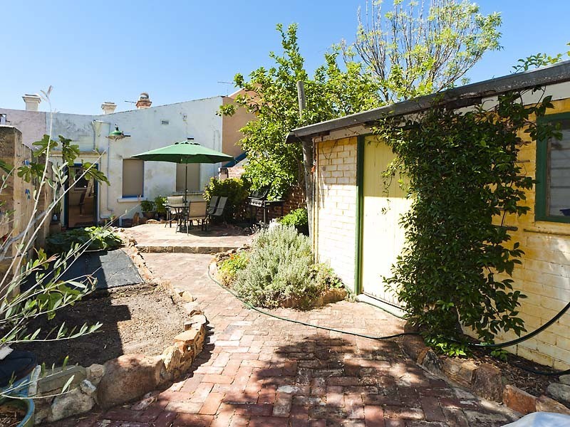 17 Russell Street, Fremantle WA 6160