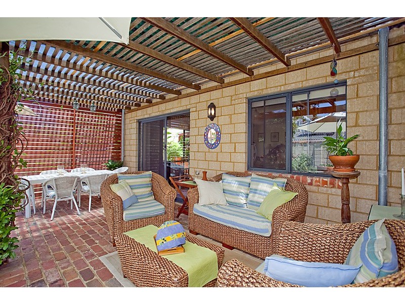 16 Delamere Lane, Beaconsfield WA 6162