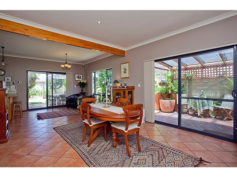 16 Delamere Lane, Beaconsfield WA 6162