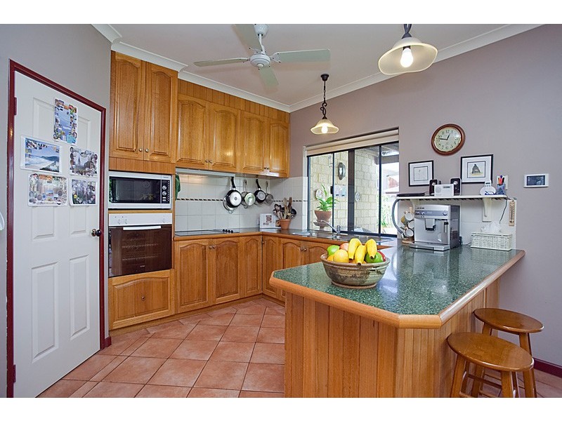 16 Delamere Lane, Beaconsfield WA 6162