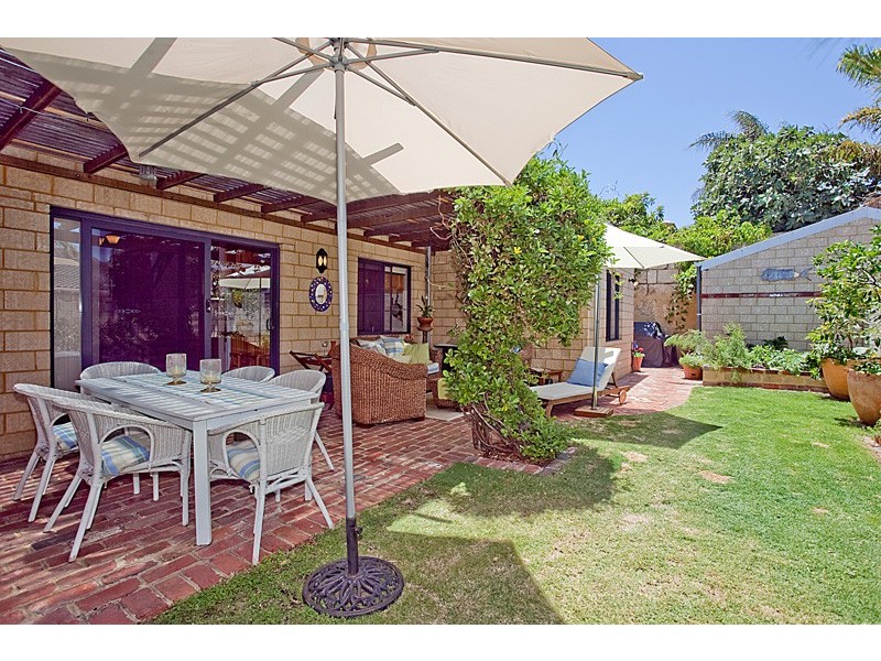 16 Delamere Lane, Beaconsfield WA 6162