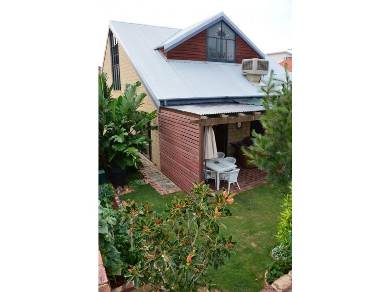 16 Delamere Lane, Beaconsfield WA 6162