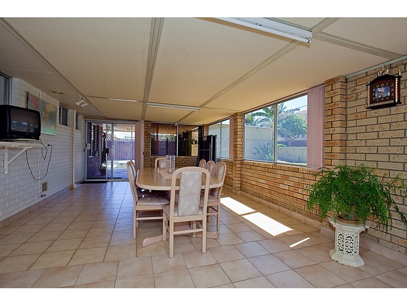 60 Marvell Ave, Munster WA 6166