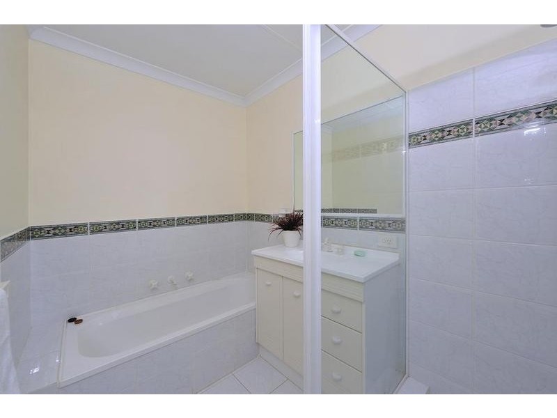 3/4 Groves Avenue, Attadale WA 6156