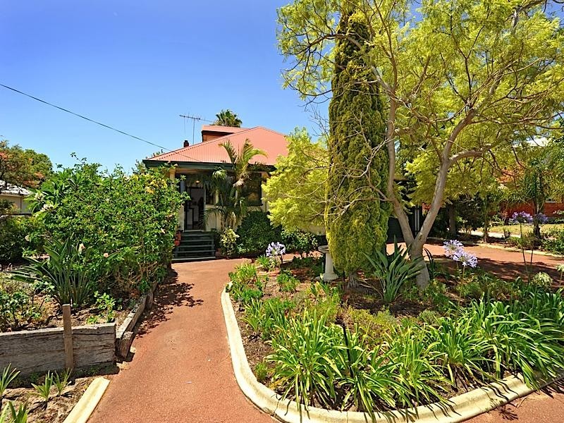 25 Wrexham Street, Bicton WA 6157