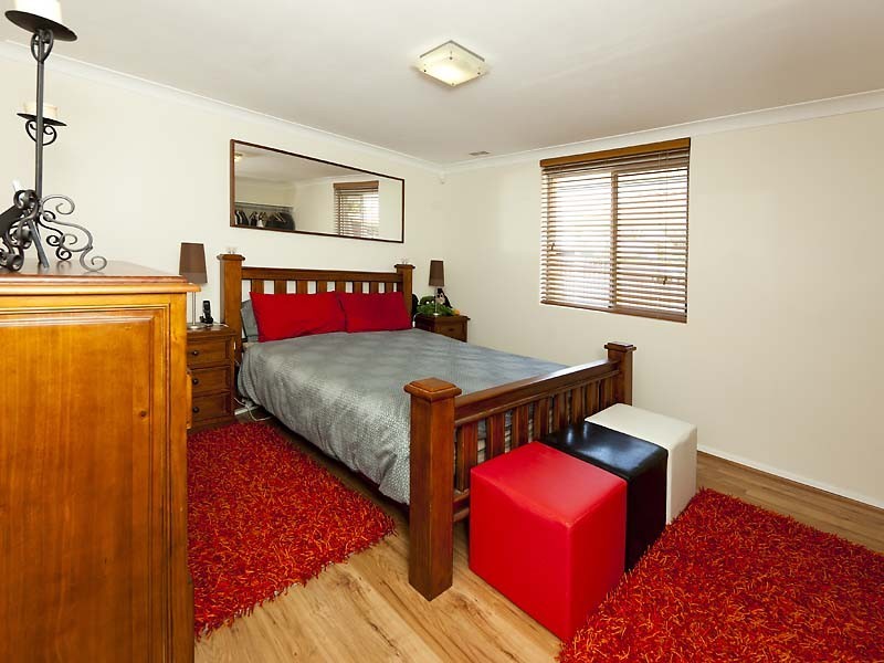 98 Winterfold Road, Samson WA 6163