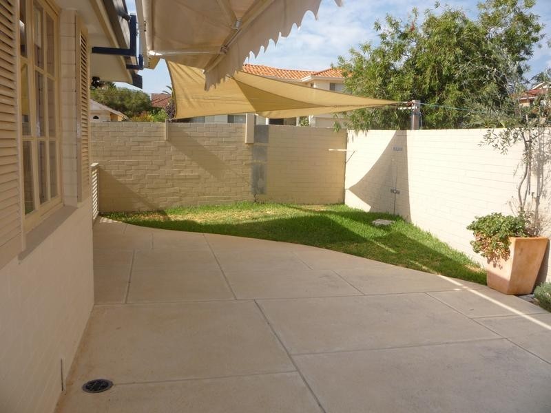 4/84 Matheson, Applecross WA 6153