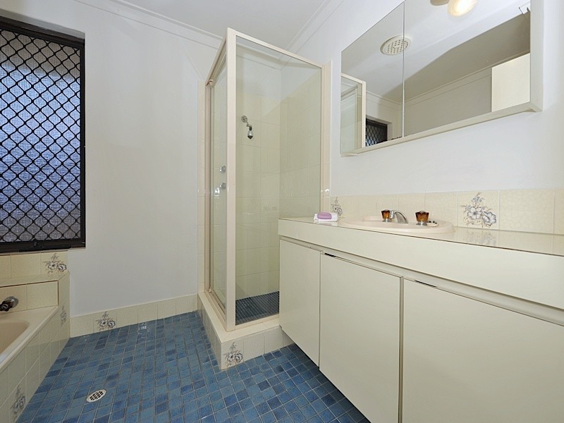 2/31 Birdwood Circus West, Bicton WA 6157