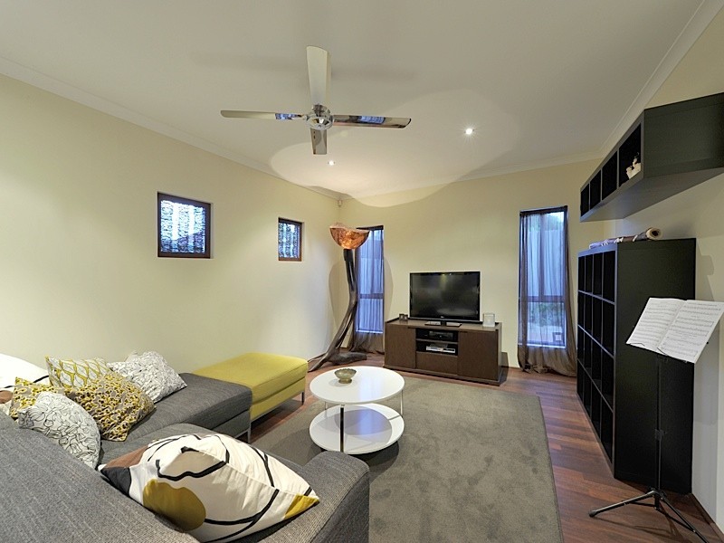 14A Smith Street, Beaconsfield WA 6162