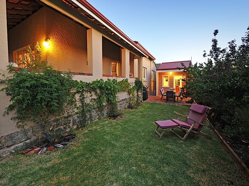 257 South Street, Beaconsfield WA 6162