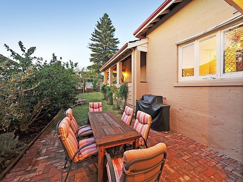 257 South Street, Beaconsfield WA 6162