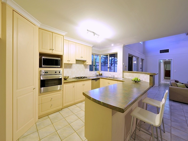 31 Curedale Street, Beaconsfield WA 6162