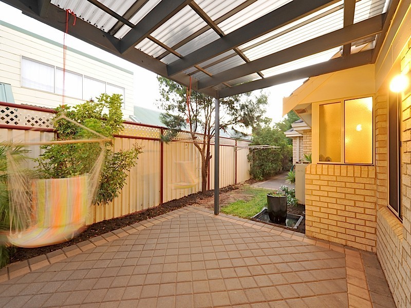 31 Curedale Street, Beaconsfield WA 6162