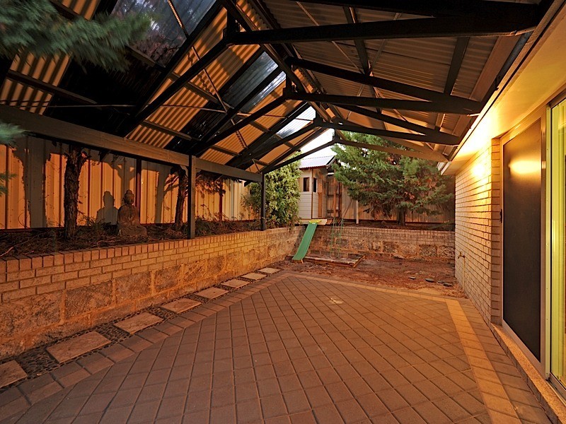 31 Curedale Street, Beaconsfield WA 6162