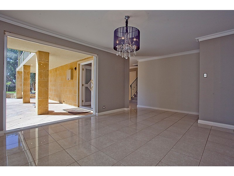 190 Burke Drive, Attadale WA 6156