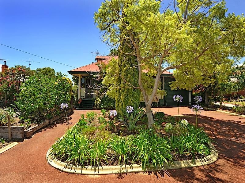 25 Wrexham Street, Bicton WA 6157