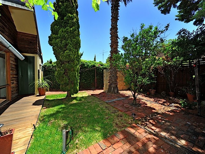 25 Wrexham Street, Bicton WA 6157