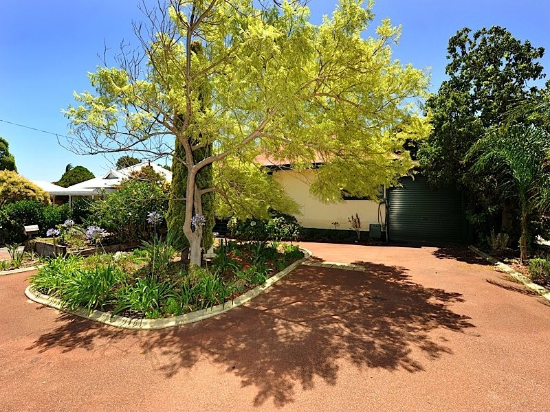 25 Wrexham Street, Bicton WA 6157