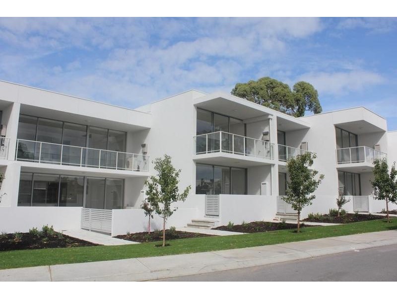 2/7 College Corner, O’connor WA 6163