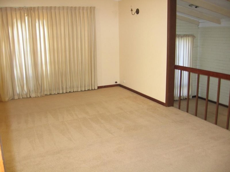 5 Ochiltree Way, Kardinya WA 6163