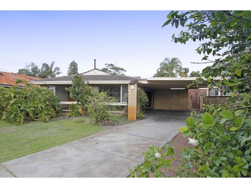 6 Farrin Street, Attadale WA 6156