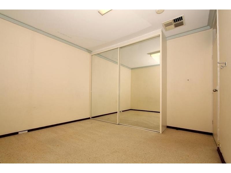 6 Farrin Street, Attadale WA 6156