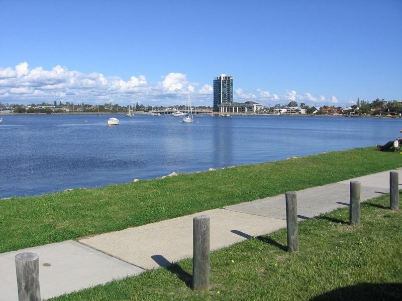 4/84 Matheson Road, Applecross WA 6153