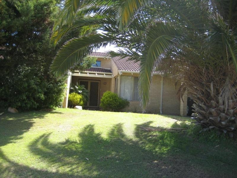 11 Bowman Court, Kardinya WA 6163