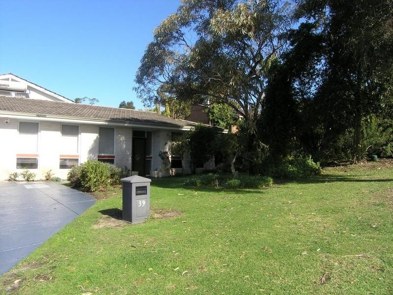 39 Karoonda Road, Booragoon WA 6154