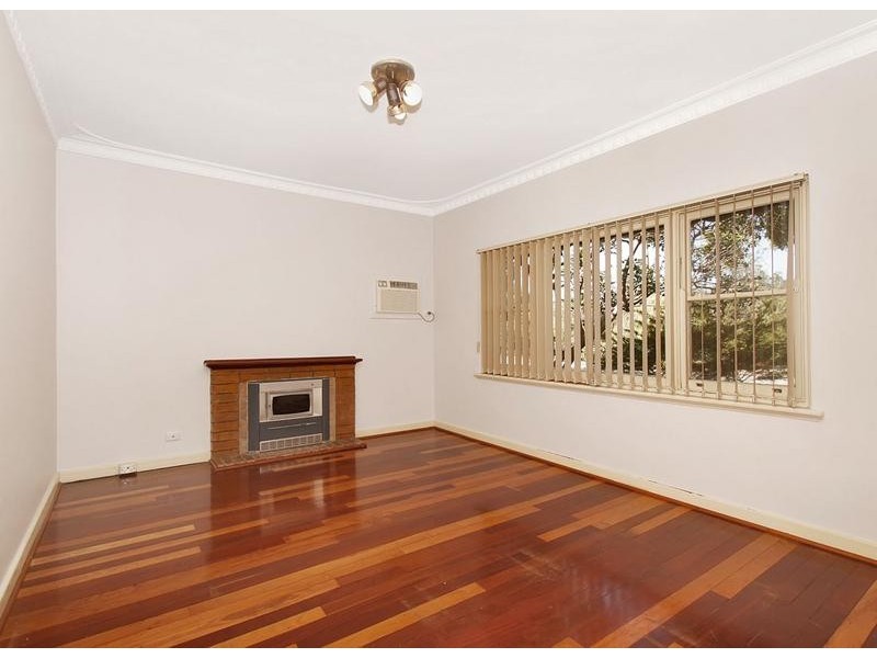 19 Horrocks Road, Booragoon WA 6154