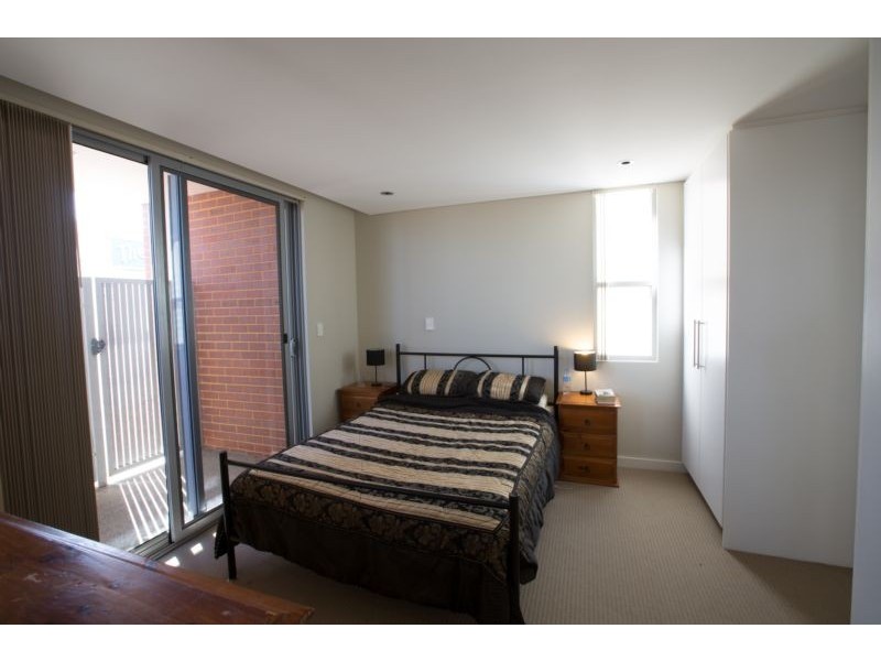 1/3 Rockingham Road, Hamilton Hill WA 6163