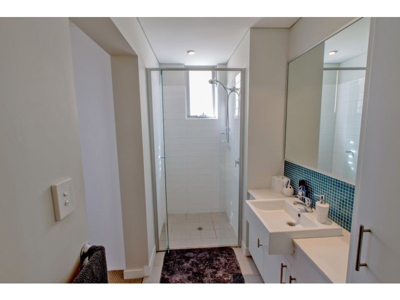 1/3 Rockingham Road, Hamilton Hill WA 6163