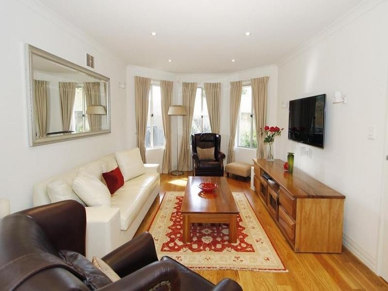 95A Point Walter Road, Bicton WA 6157