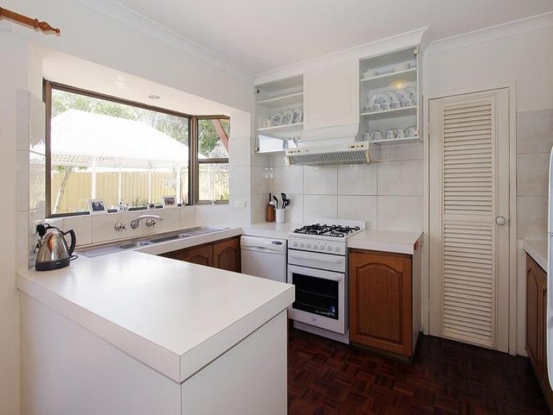 9 Crewe Street, Bicton WA 6157