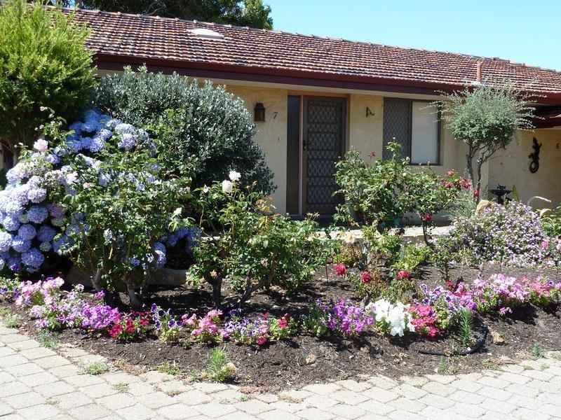 7/5 Kitchener Road, Melville WA 6156