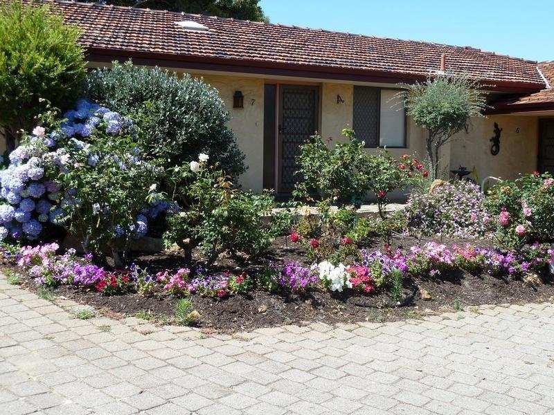 7/5 Kitchener Road, Melville WA 6156