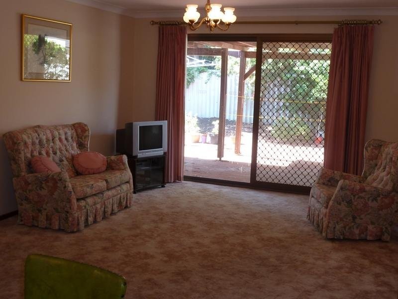 7/5 Kitchener Road, Melville WA 6156