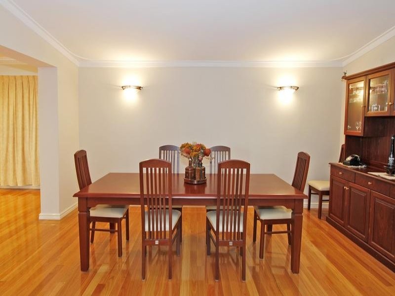 5 Potts Street, Melville WA 6156