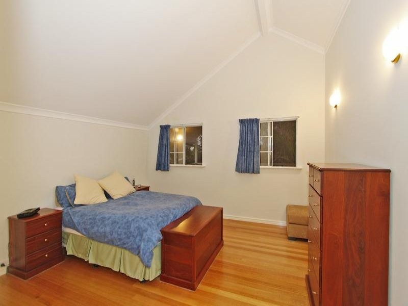 5 Potts Street, Melville WA 6156