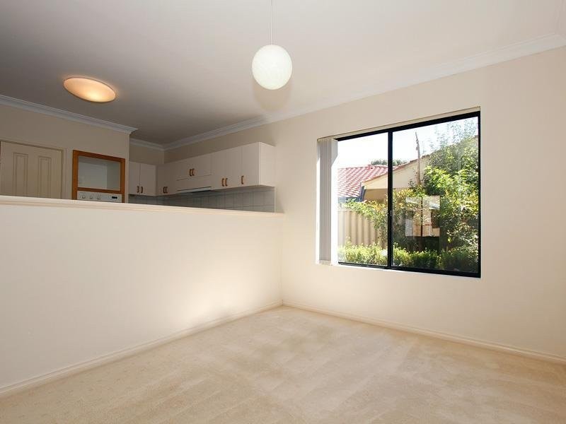 3/12 Lentona Road, Attadale WA 6156